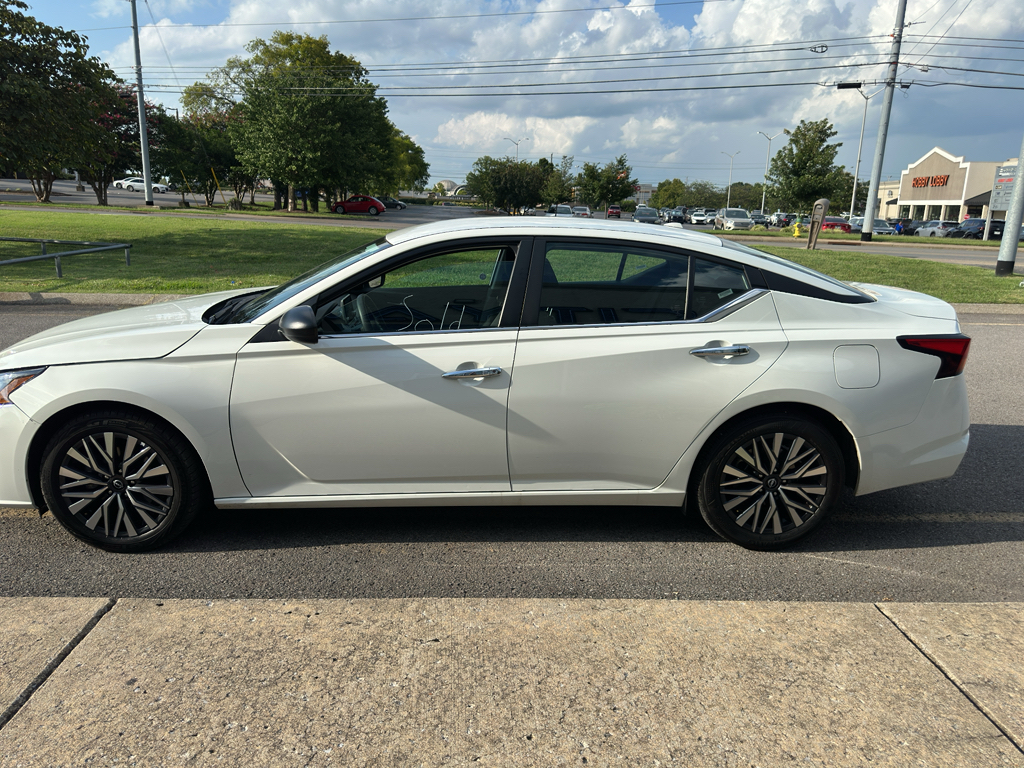 Used 2025 Nissan Altima Sedan