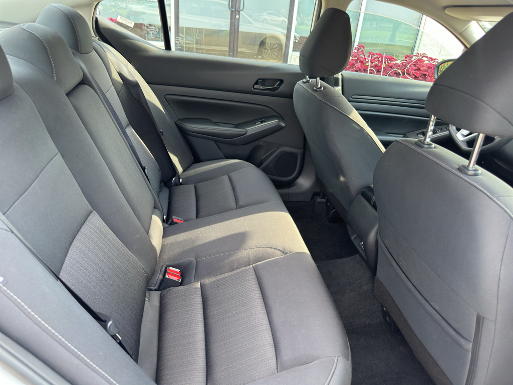 Used 2025 Nissan Altima Sedan