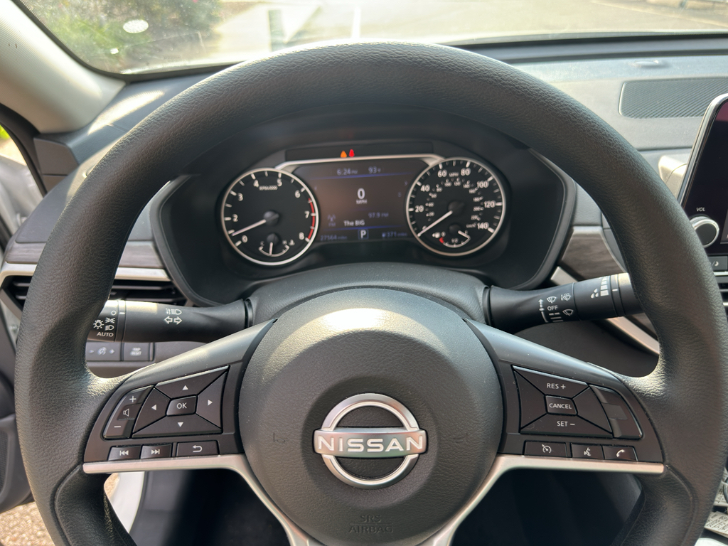 Used 2025 Nissan Altima Sedan