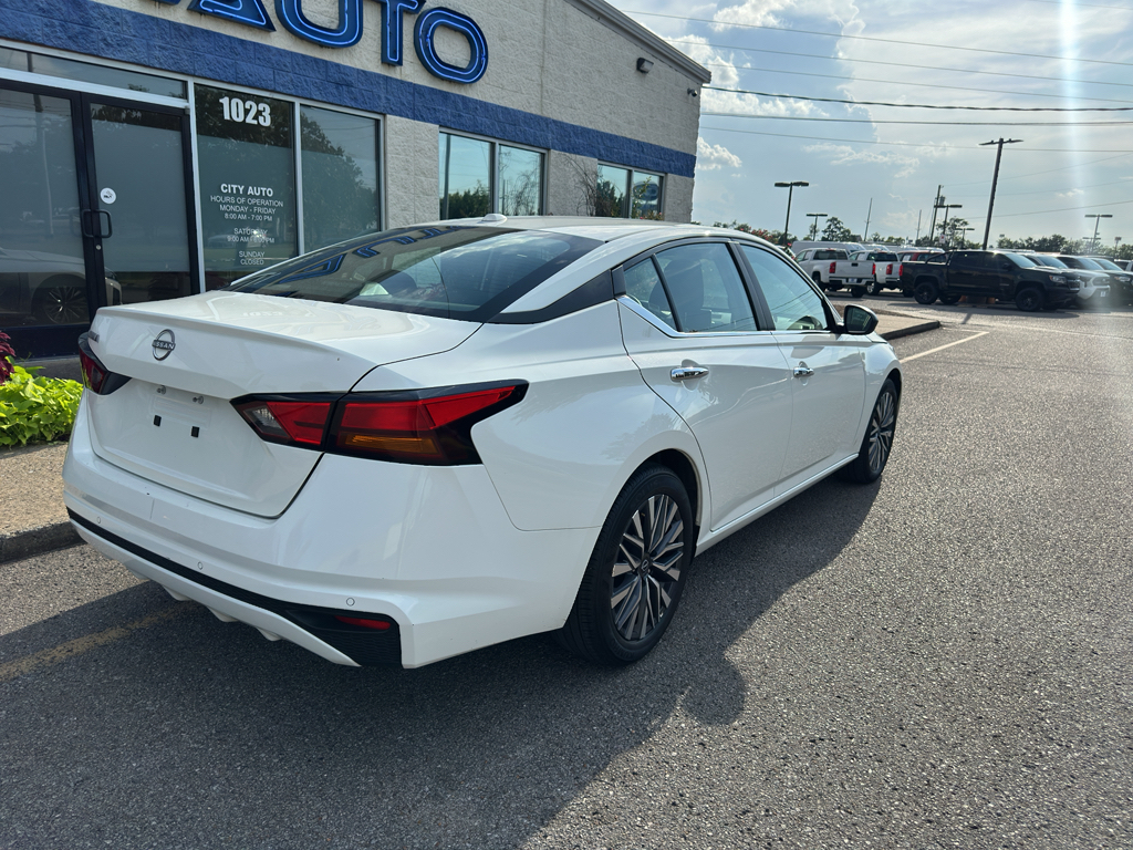 Used 2025 Nissan Altima Sedan