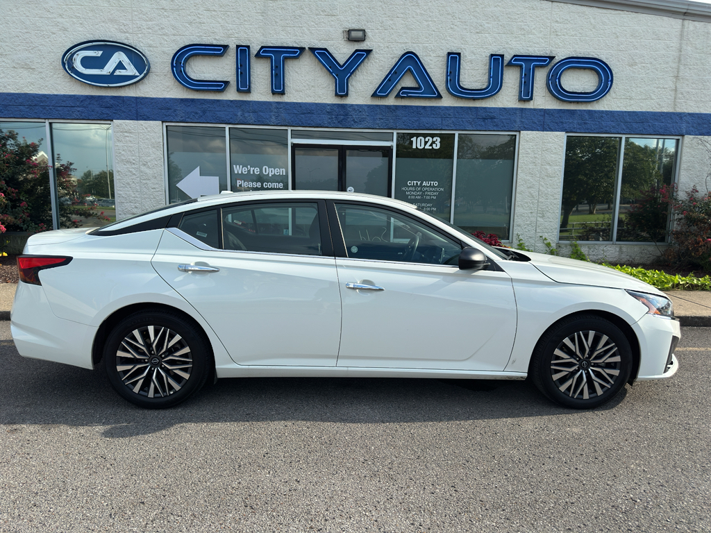 Used 2025 Nissan Altima Sedan
