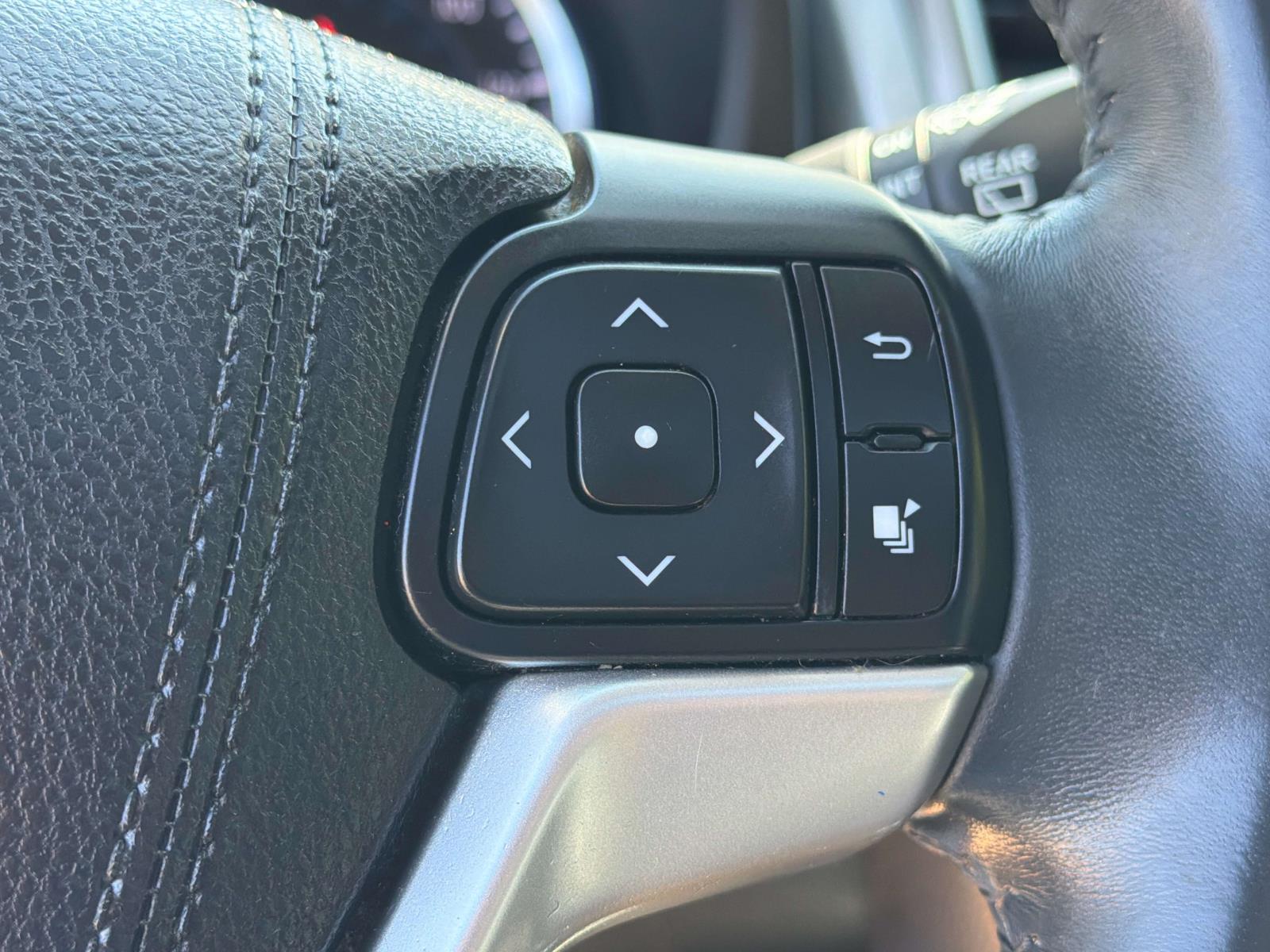 Used 2016 Toyota Highlander SUV
