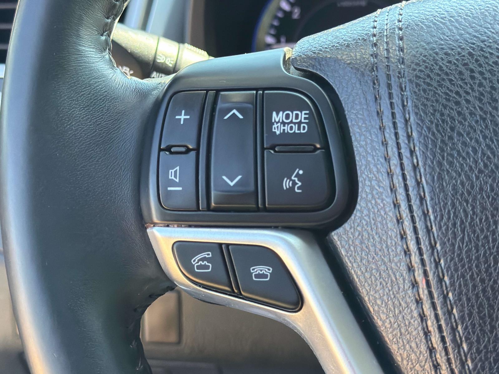 Used 2016 Toyota Highlander SUV
