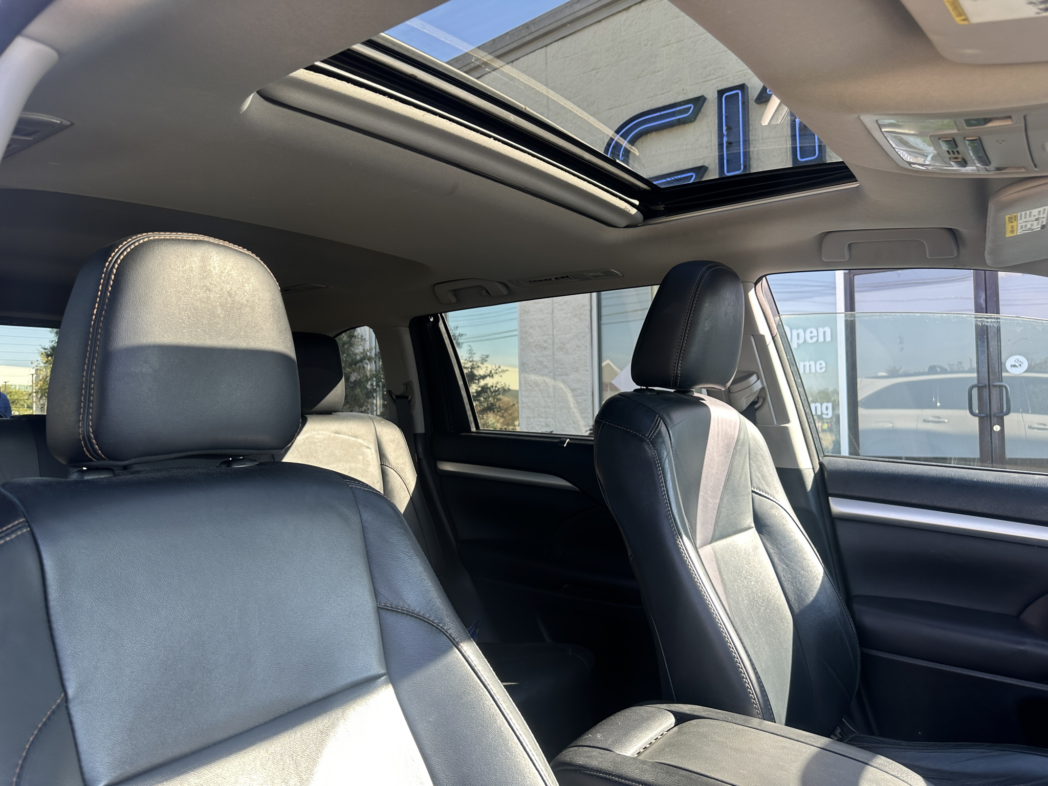 Used 2016 Toyota Highlander SUV