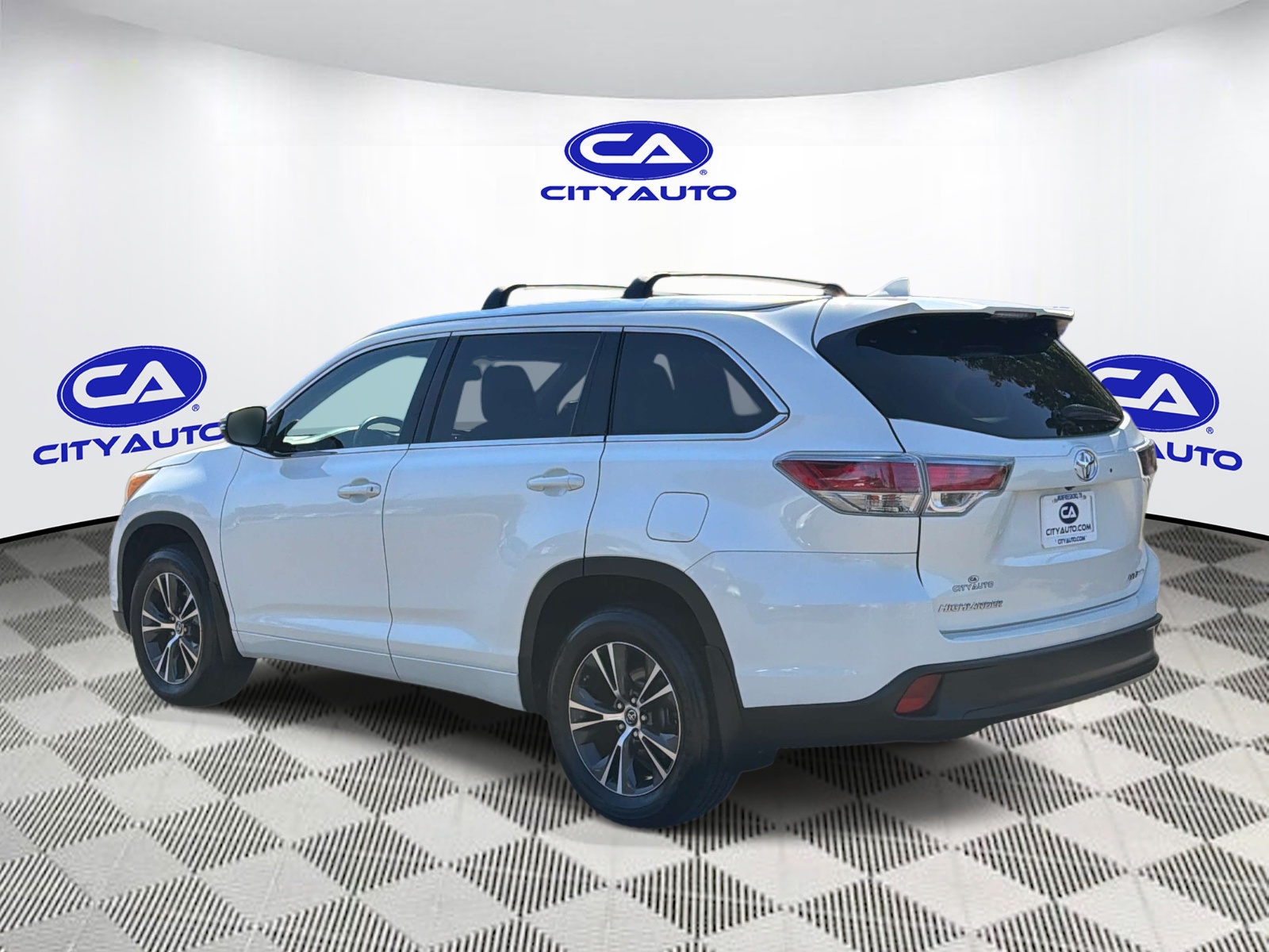 Used 2016 Toyota Highlander SUV