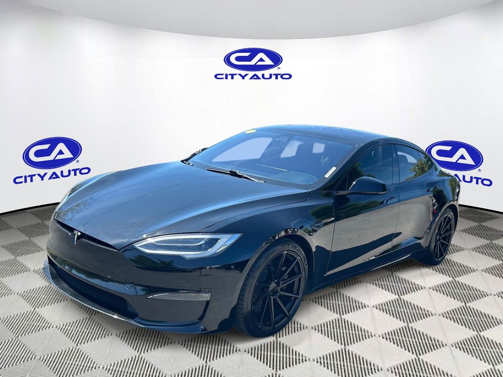 Vehicle photo 8