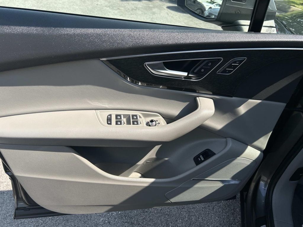 Used 2020 Audi Q7 SUV