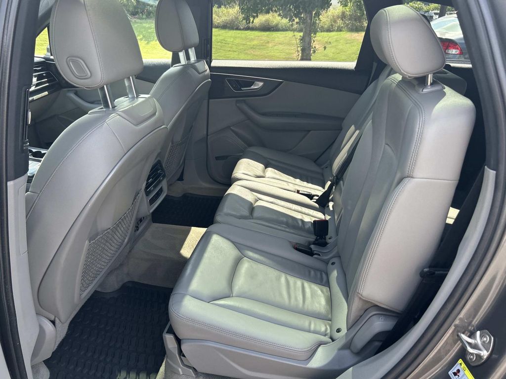 Used 2020 Audi Q7 SUV