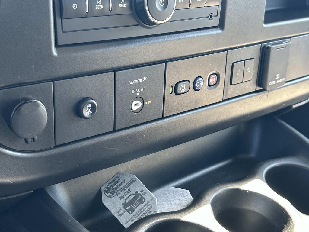 Foto del vehículo 33