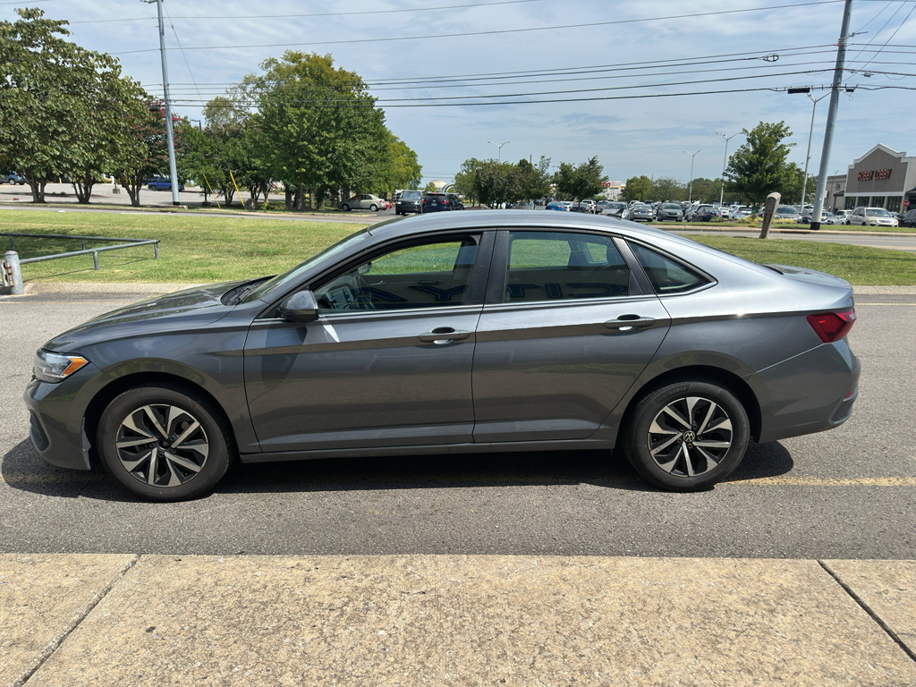 Used 2024 Volkswagen Jetta Sedan