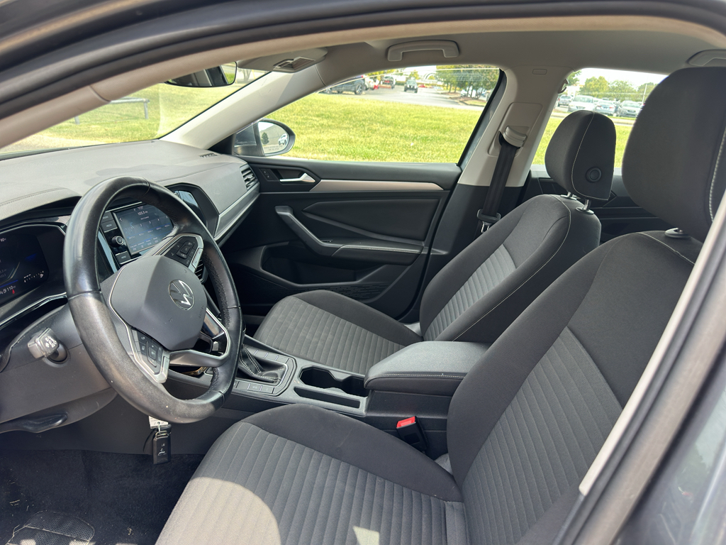 Used 2024 Volkswagen Jetta Sedan