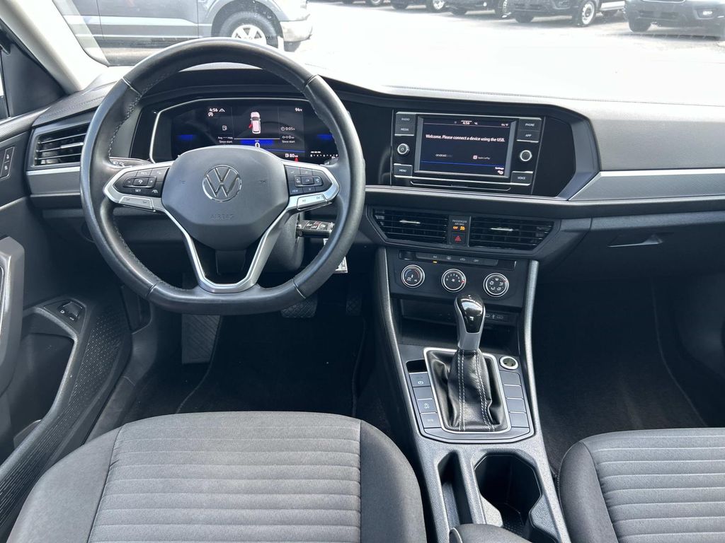 Used 2024 Volkswagen Jetta Sedan