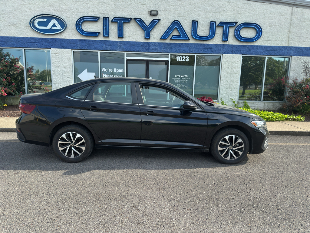 Used 2024 Volkswagen Jetta Sedan