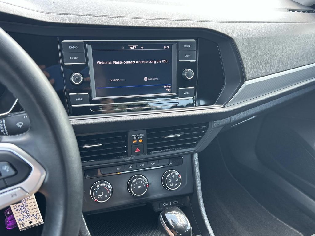 Used 2024 Volkswagen Jetta Sedan