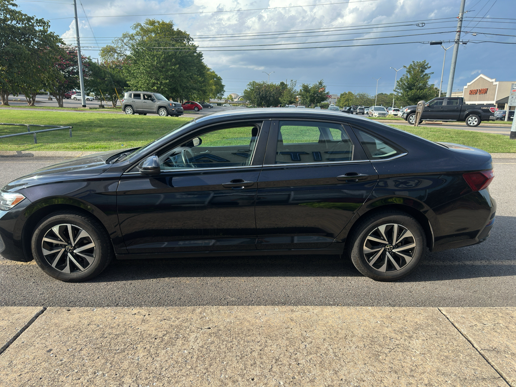 Used 2024 Volkswagen Jetta Sedan