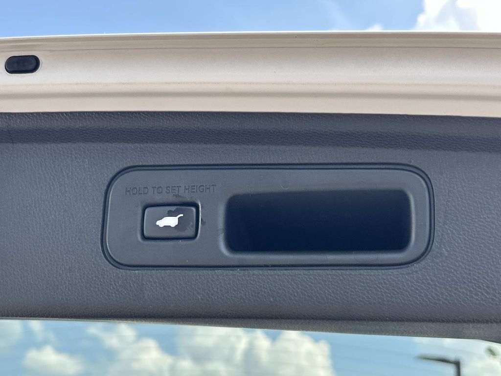 Used 2025 Honda Odyssey Van