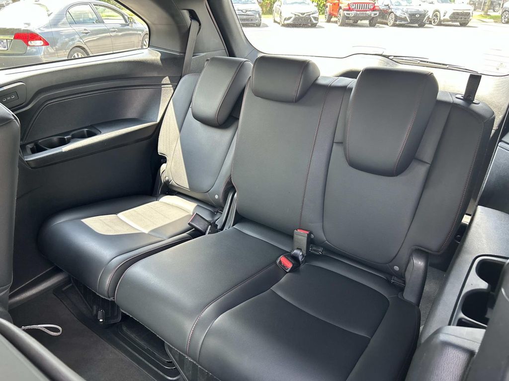 Used 2025 Honda Odyssey Van