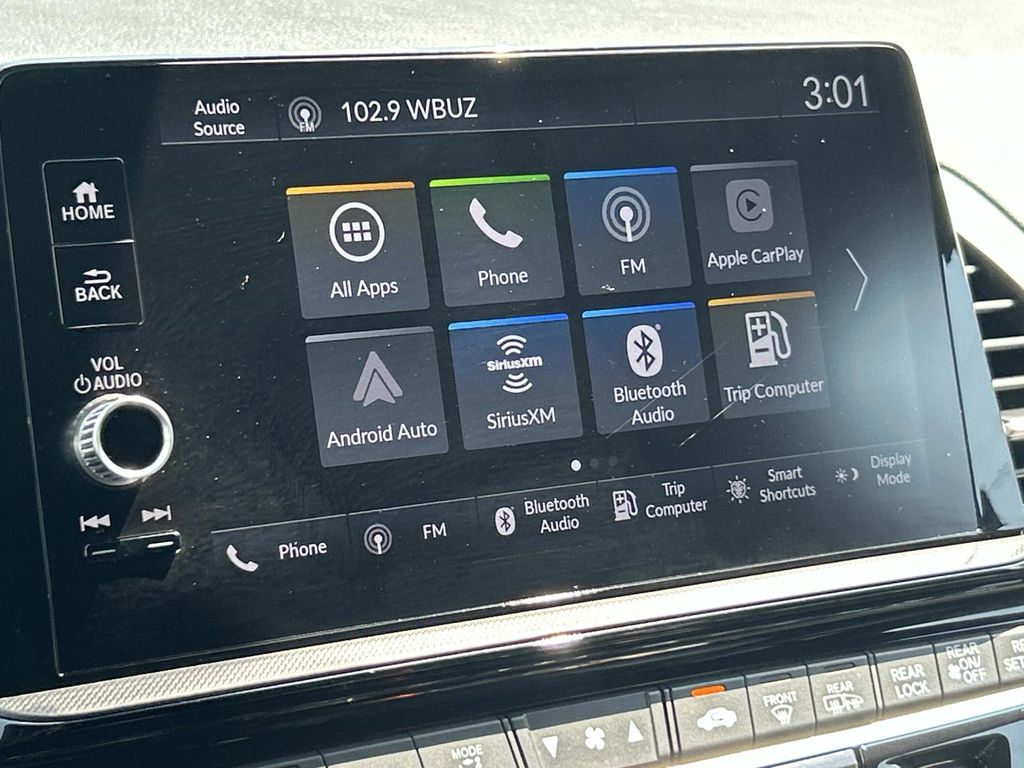 Used 2025 Honda Odyssey Van