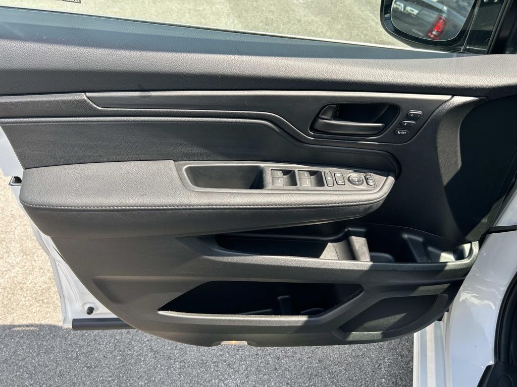 Used 2025 Honda Odyssey Van