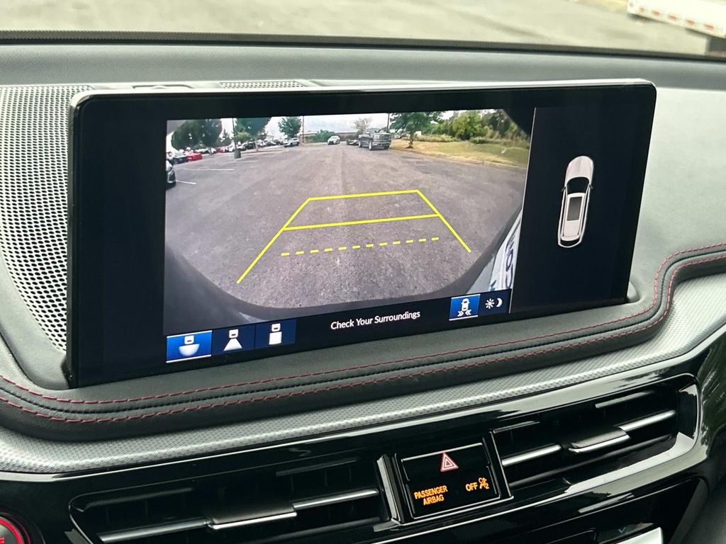 Vehicle photo 36