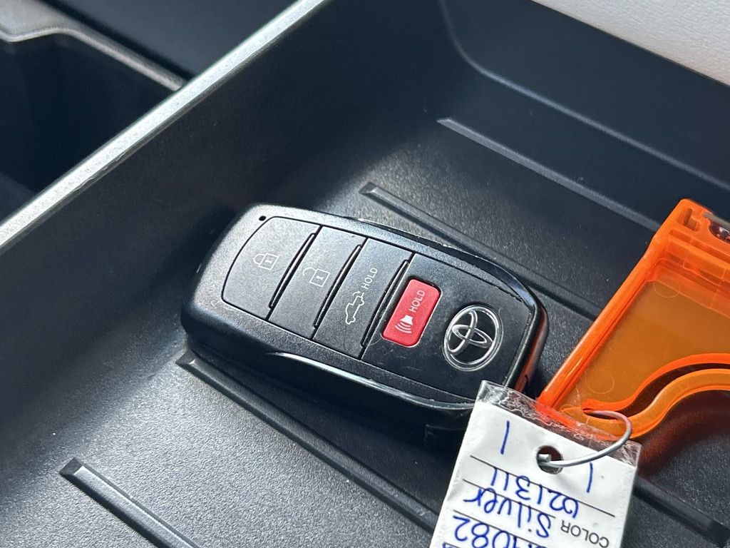 Vehicle photo 40