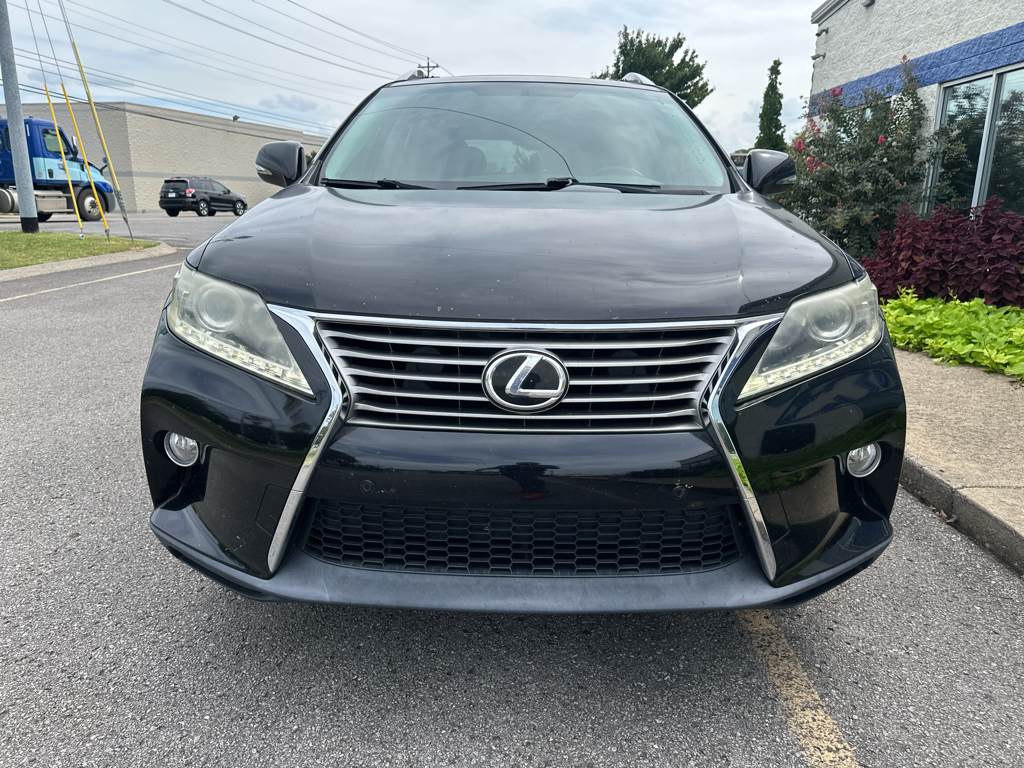 Vehicle photo 9