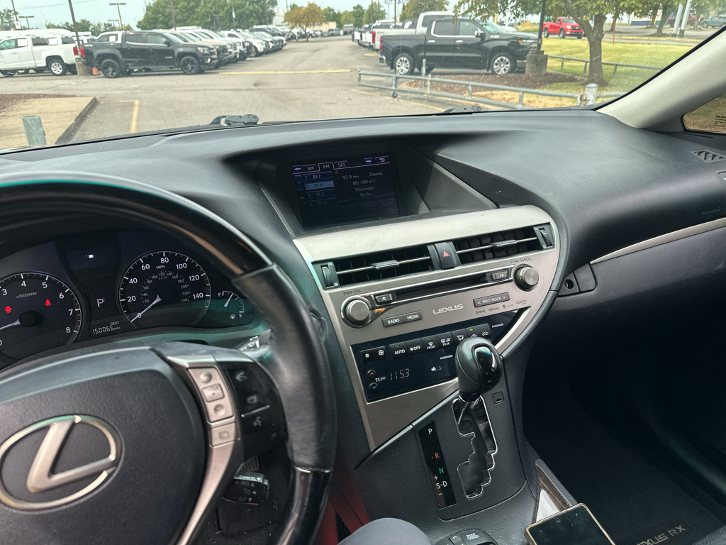Vehicle photo 31