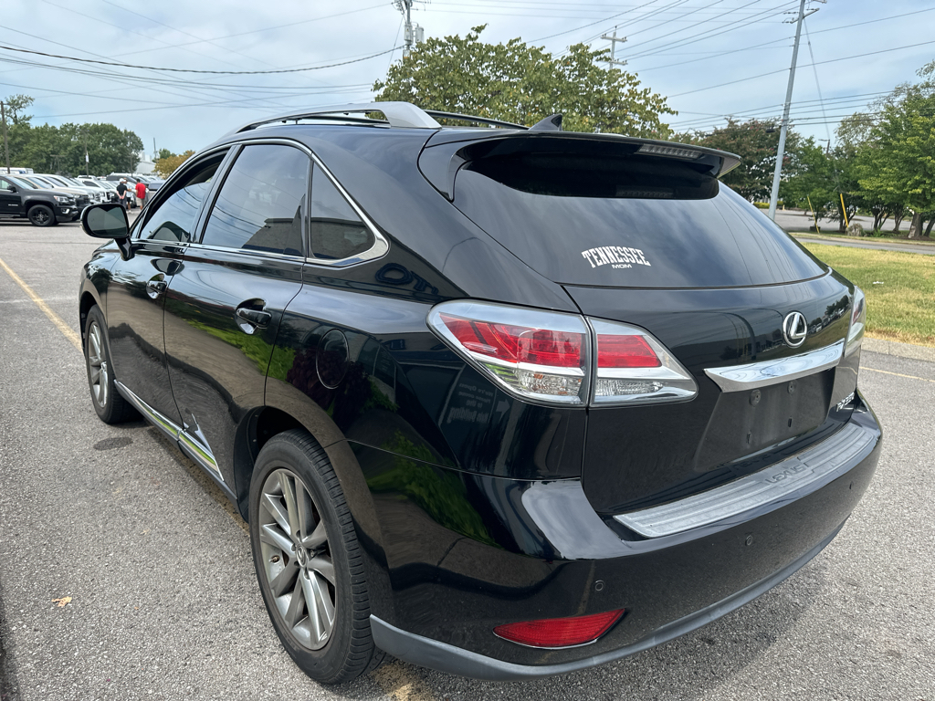 Vehicle photo 6