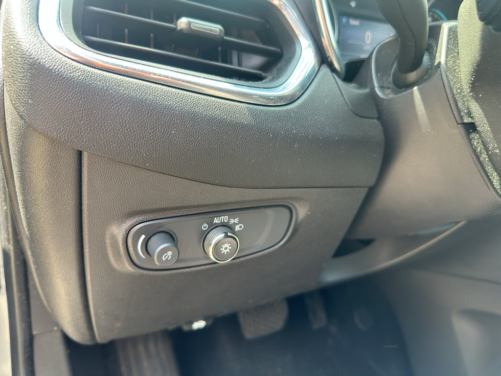 Used 2023 Chevrolet Equinox SUV
