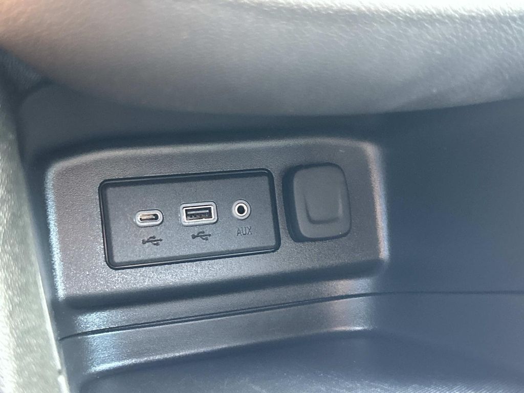 Used 2023 Chevrolet Equinox SUV