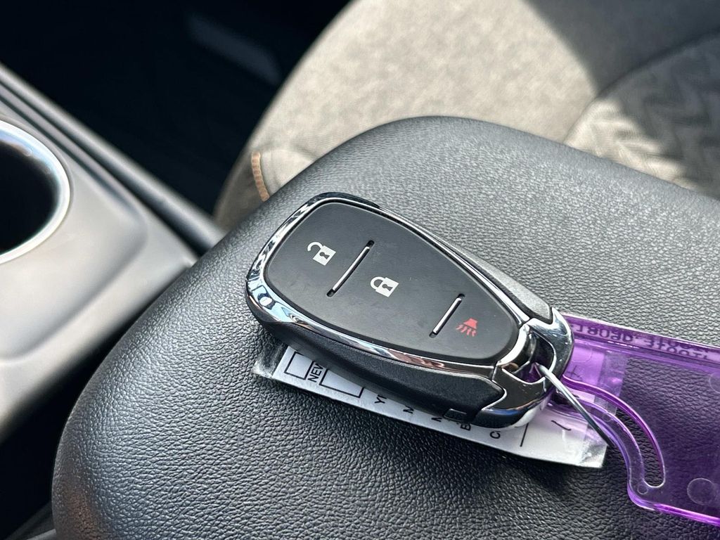 Used 2023 Chevrolet Equinox SUV
