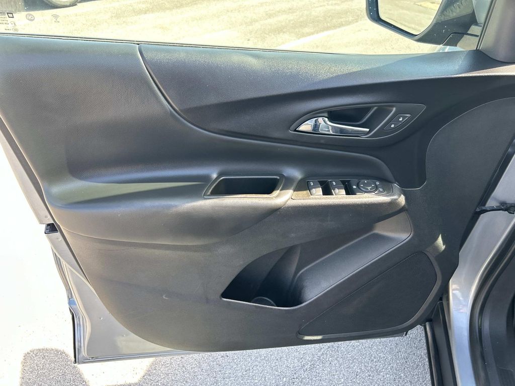 Used 2023 Chevrolet Equinox SUV