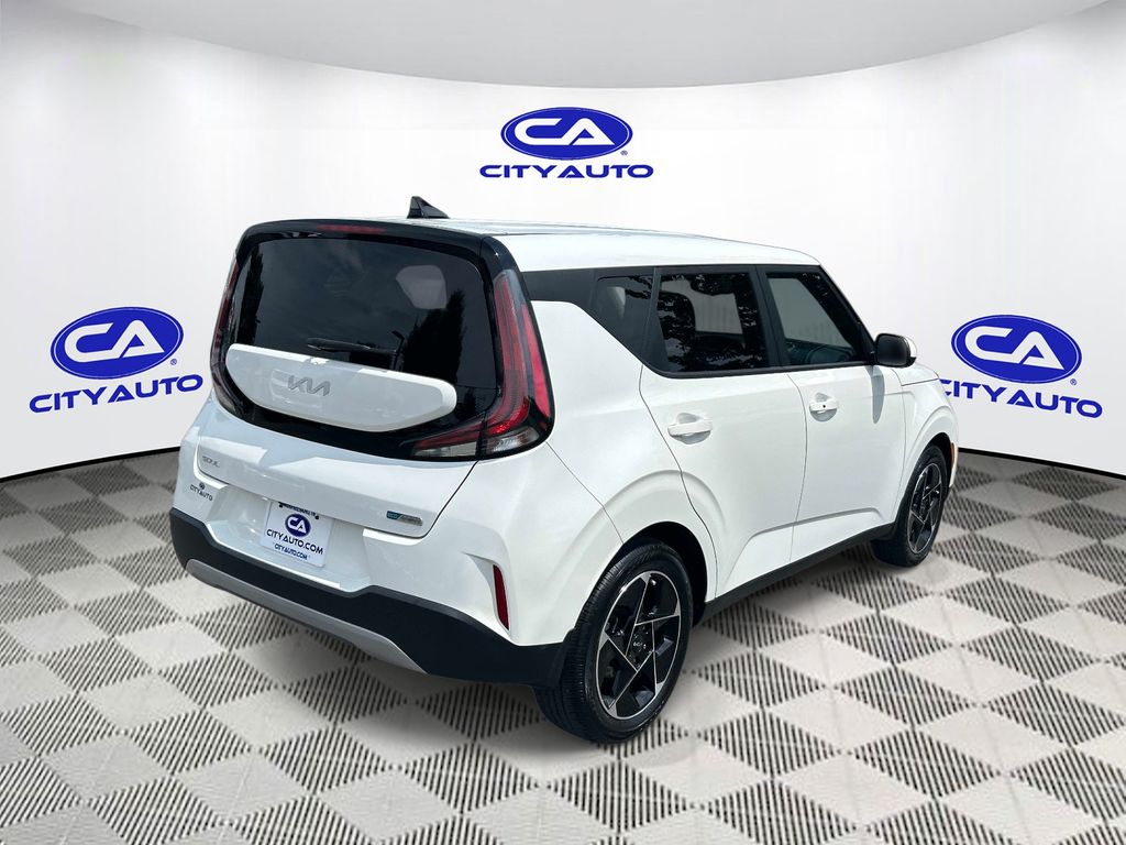 Used 2024 Kia Soul Hatchback