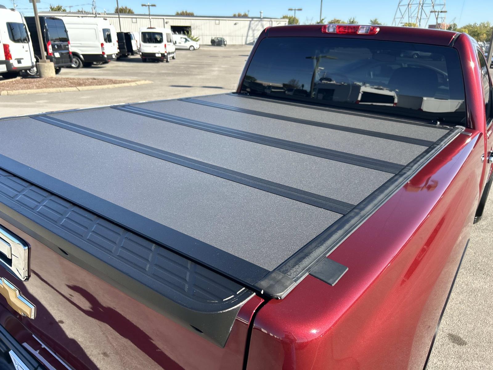 Vehicle photo 14