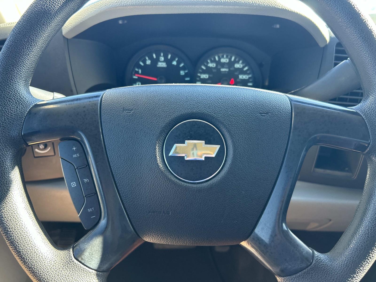 Vehicle photo 29