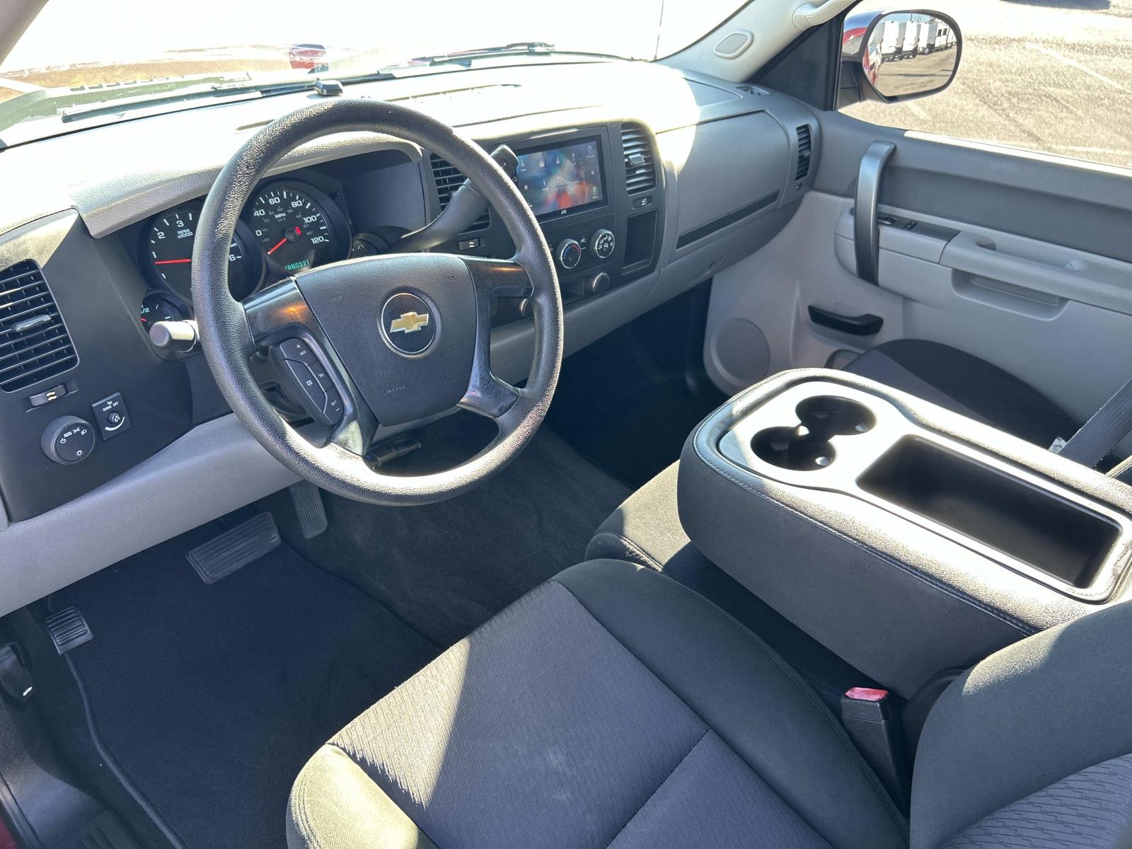 Vehicle photo 20