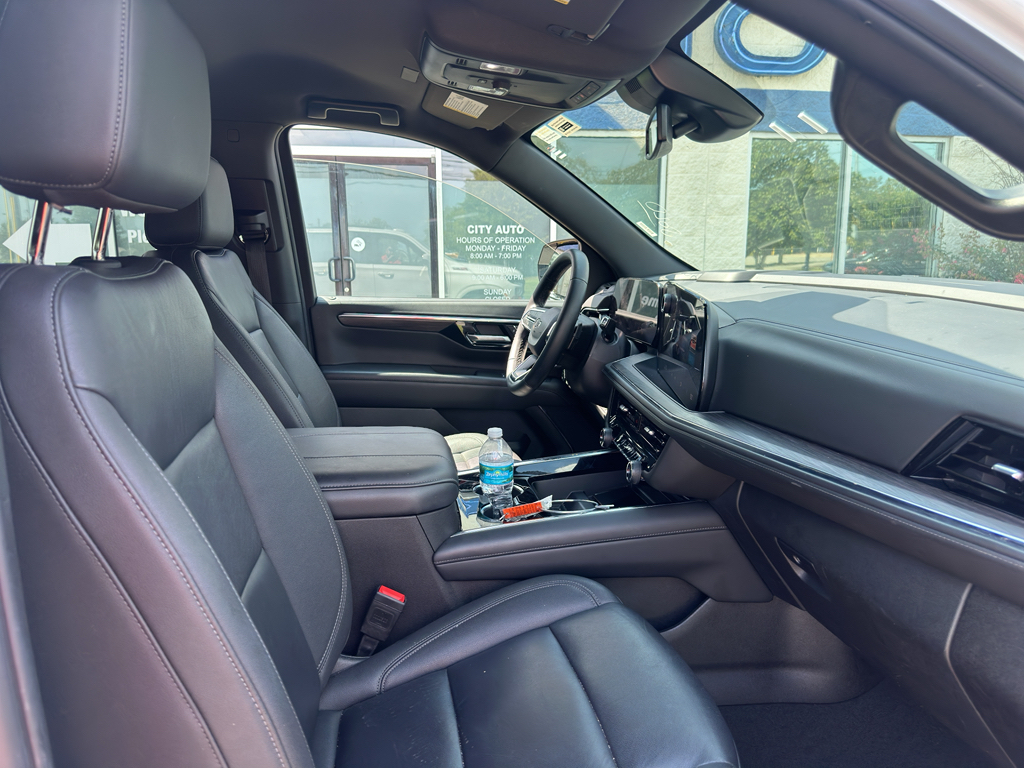 Used 2025 Chevrolet Suburban SUV