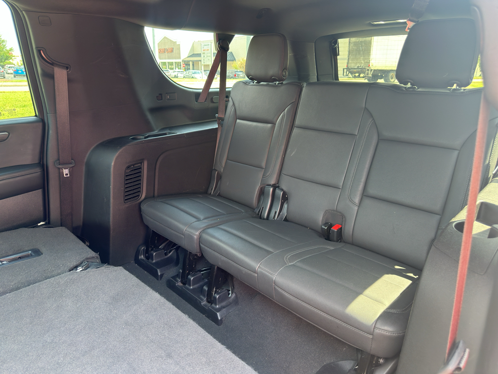 Used 2025 Chevrolet Suburban SUV