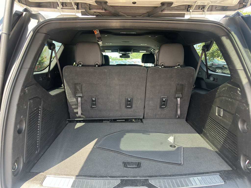 Used 2025 Chevrolet Suburban SUV