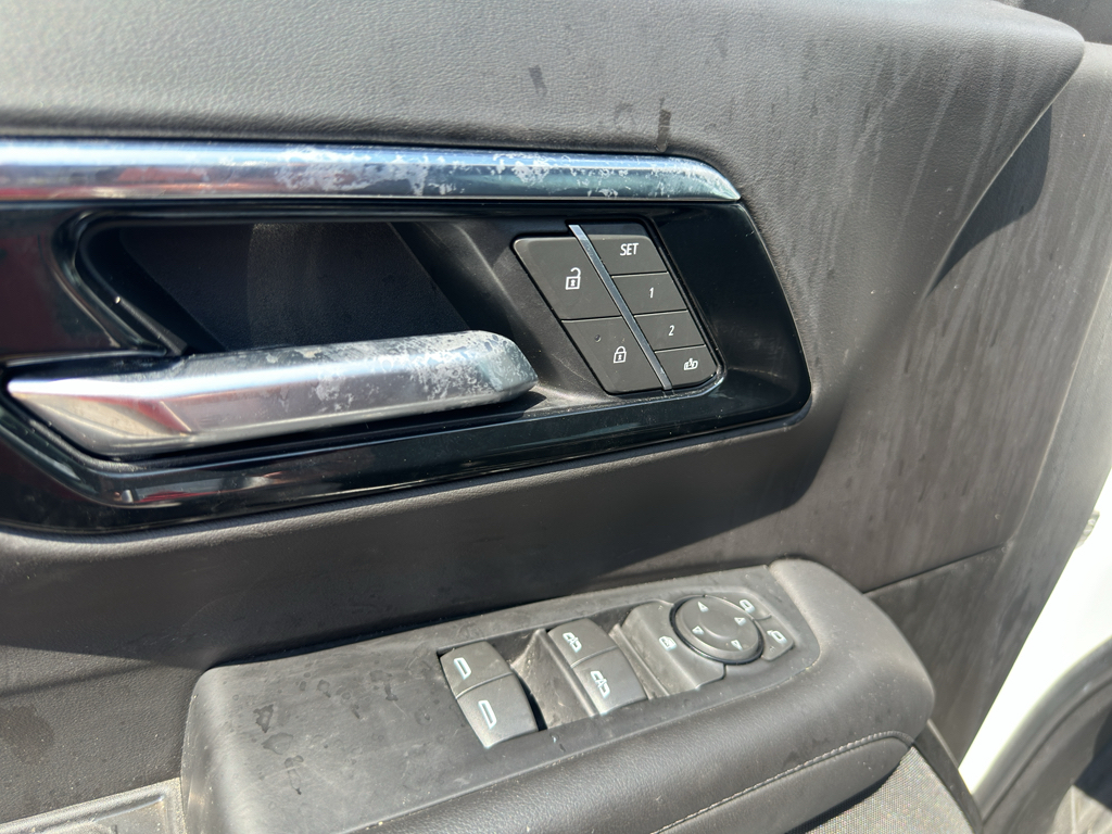 Used 2025 Chevrolet Suburban SUV