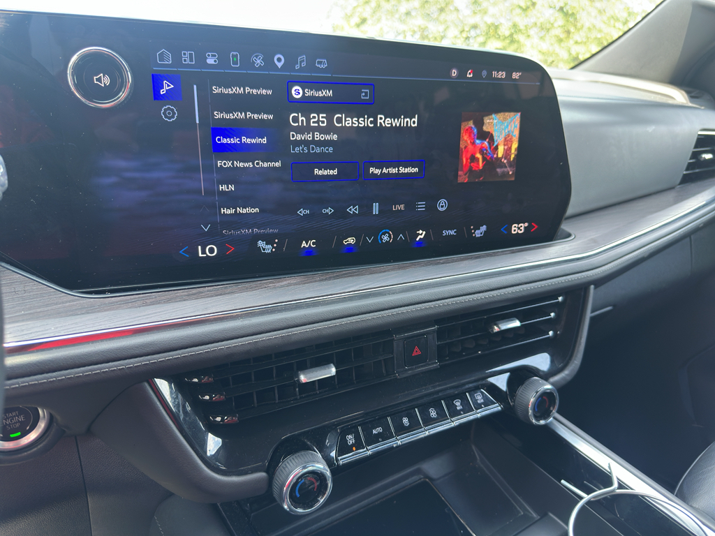 Used 2025 Chevrolet Suburban SUV