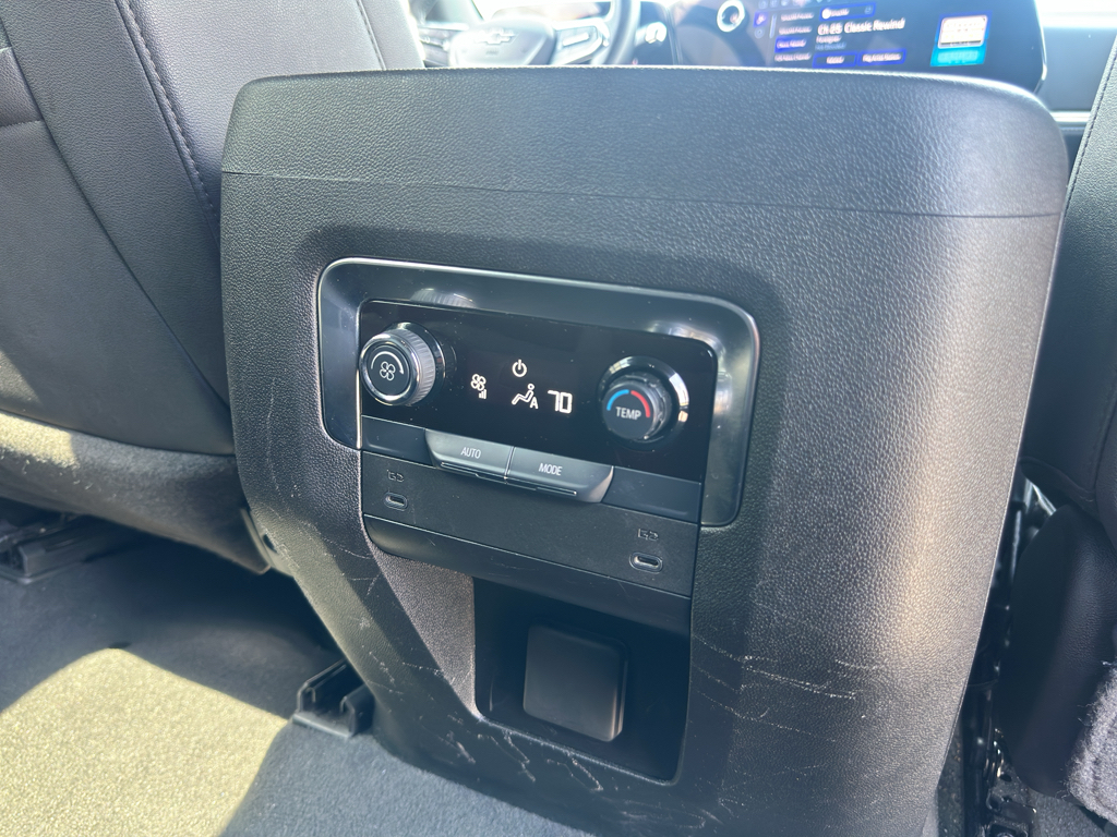 Used 2025 Chevrolet Suburban SUV