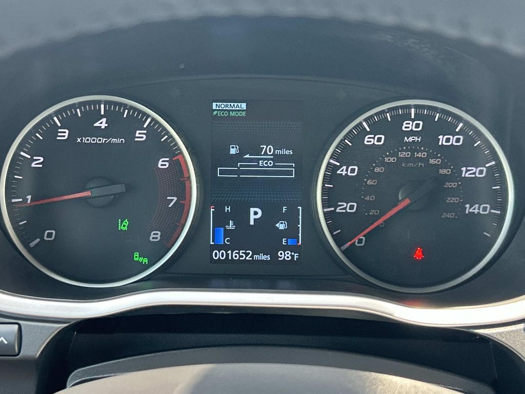 Vehicle photo 38