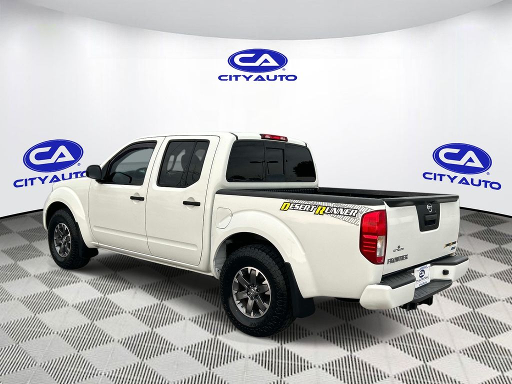 Vehicle photo 5