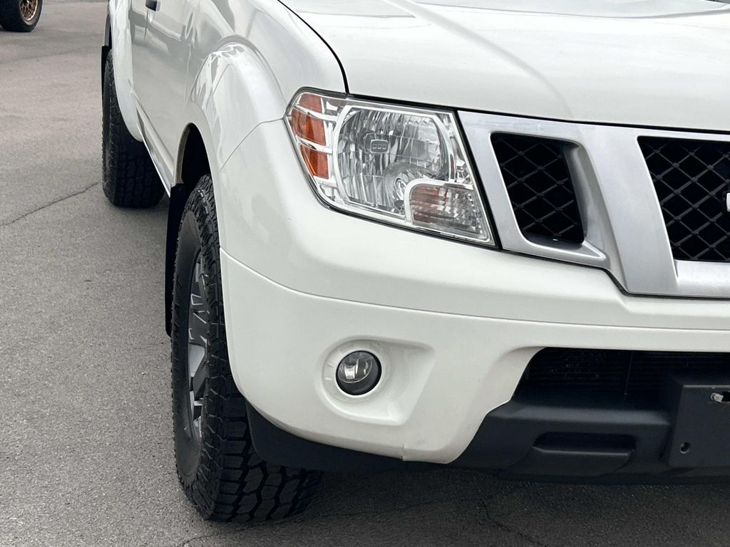 Vehicle photo 11