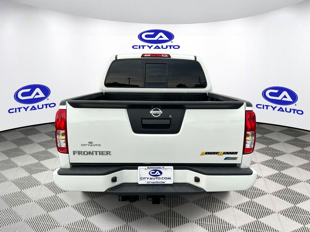 Vehicle photo 4