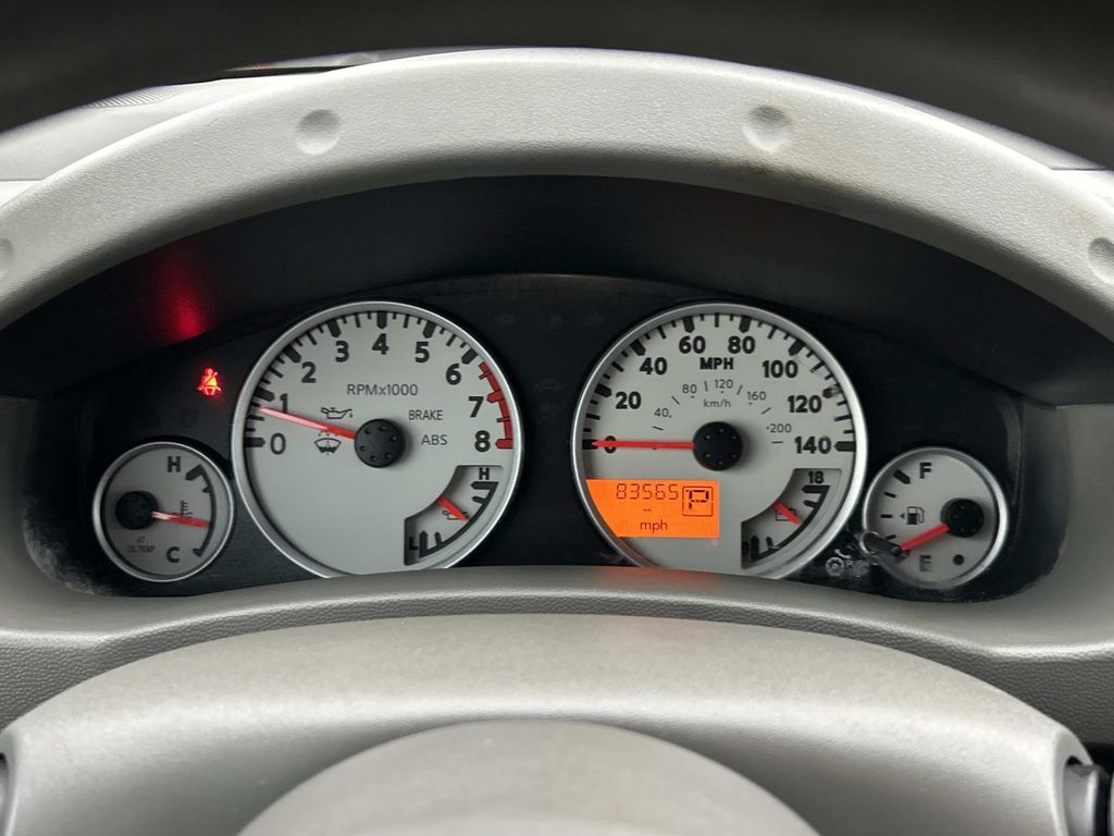 Vehicle photo 35