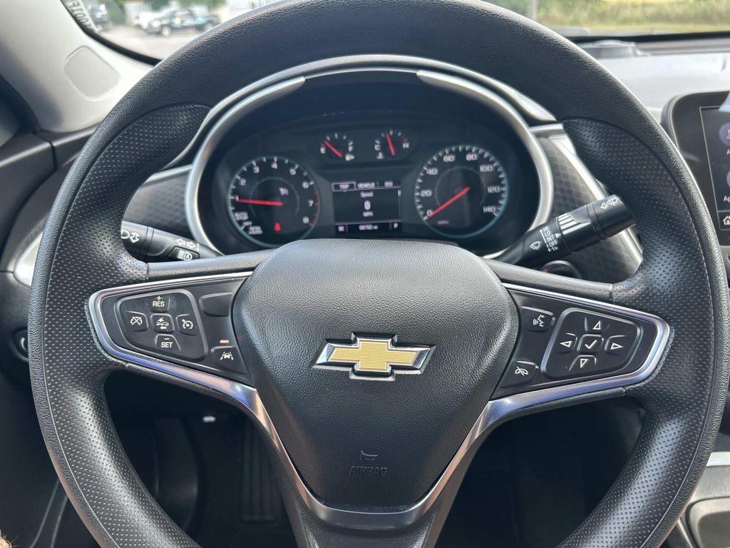 Used 2024 Chevrolet Malibu Sedan