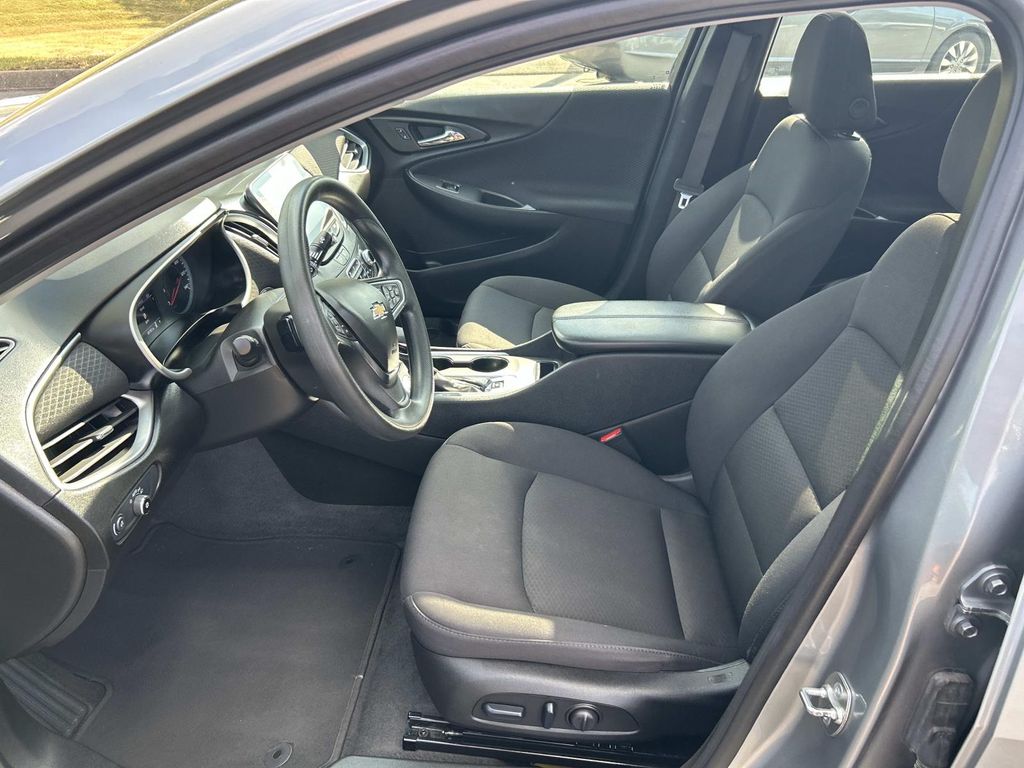 Used 2024 Chevrolet Malibu Sedan