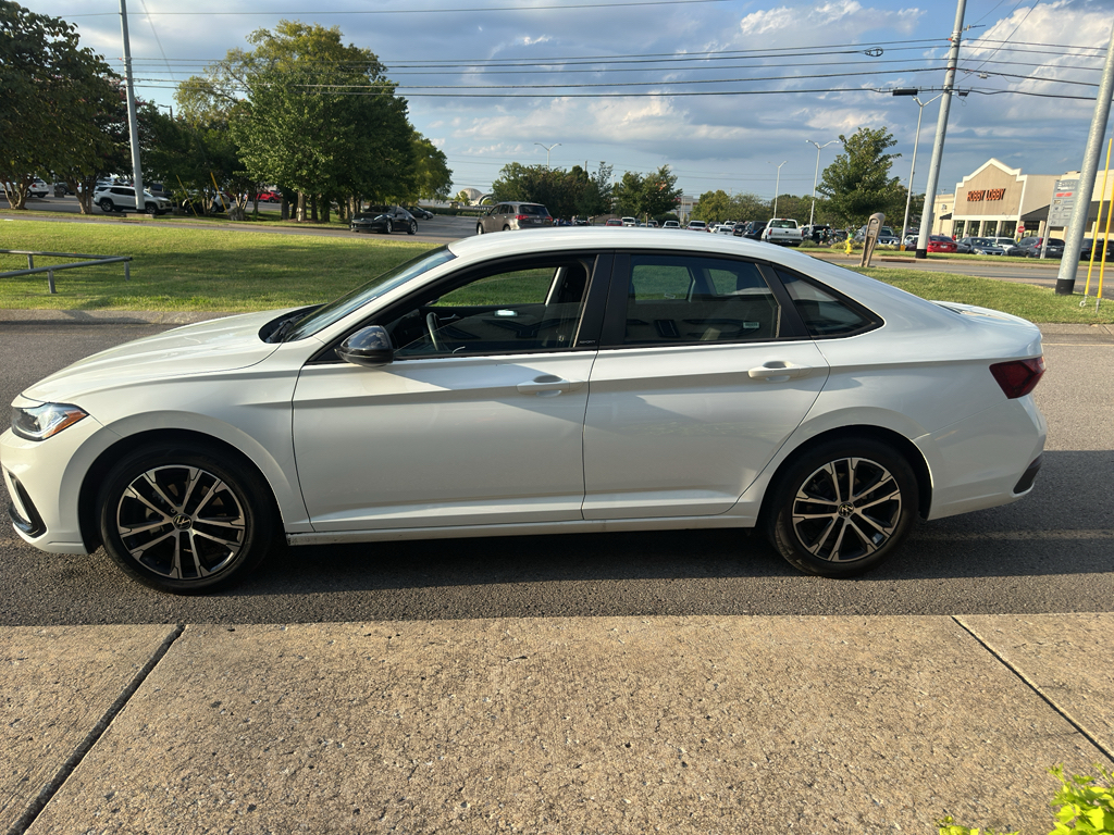 Used 2025 Volkswagen Jetta Sedan
